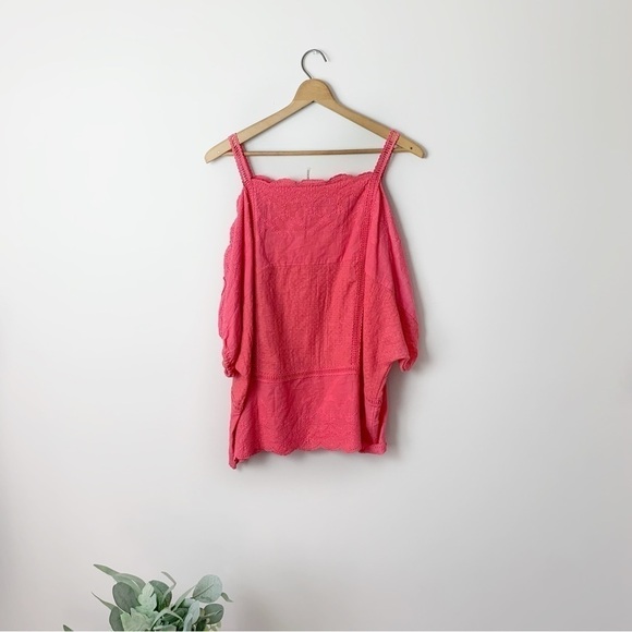 [entro] Women's Pink Emroidered Gold Shoulder Boho Top - Picture 9 of 9